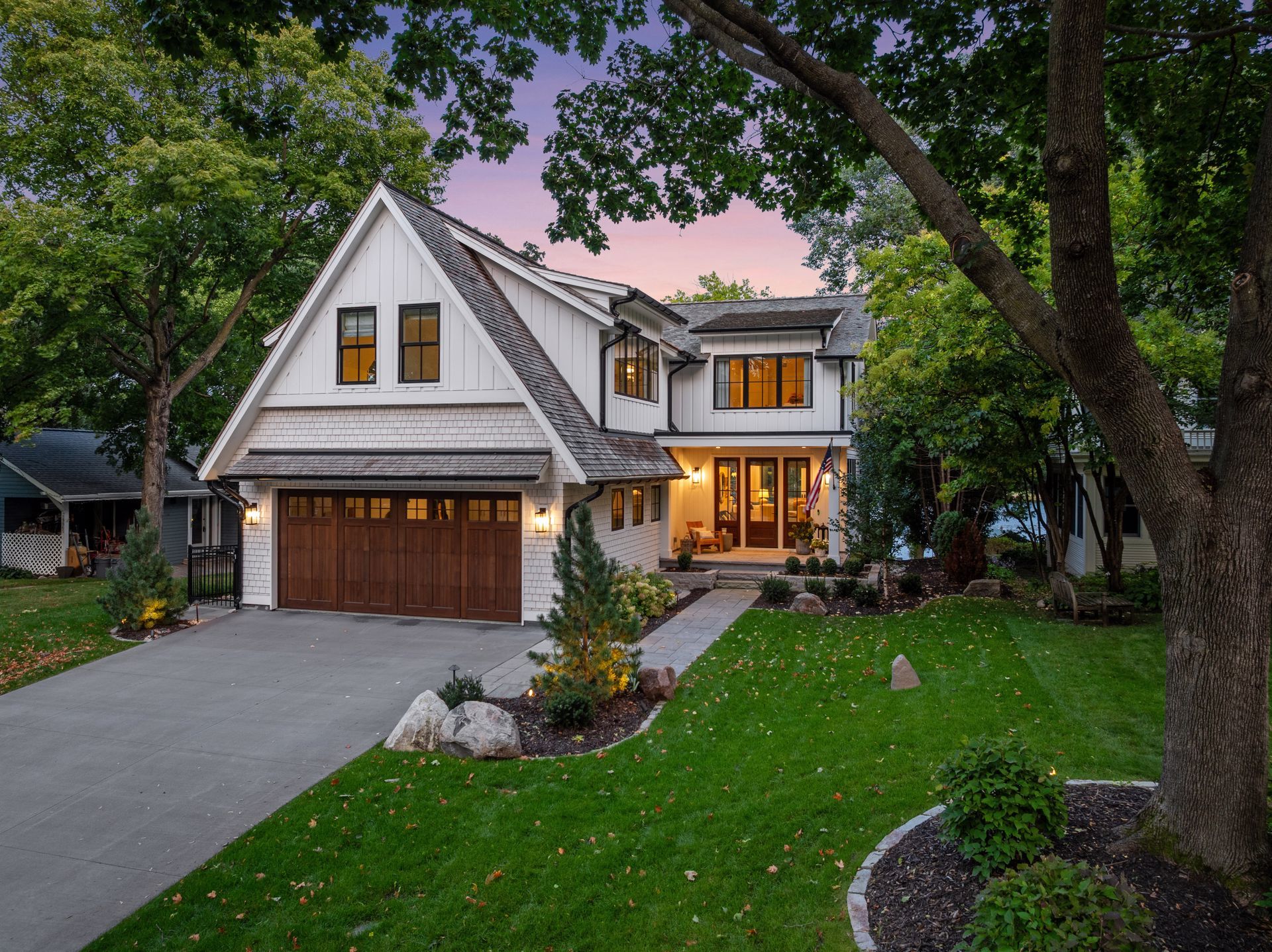 19875 Cottagewood Avenue, Excelsior